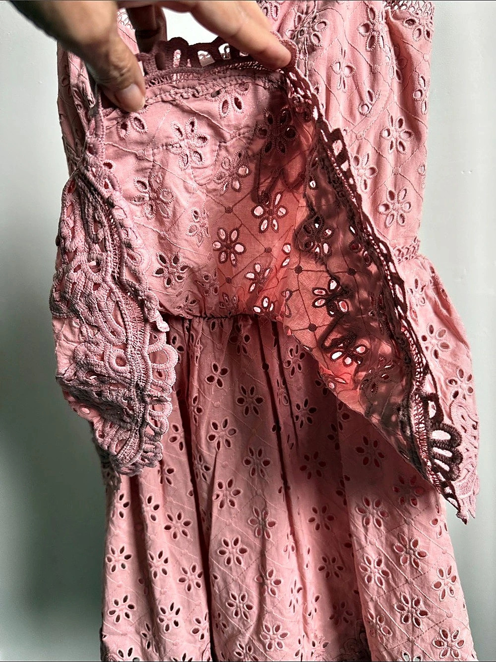 NBD Eyelet Lace Mini Dress in Pink Size Small Like New - Picture 7 of 11